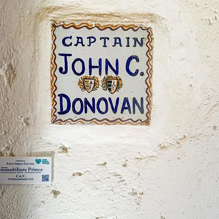Villa John C *